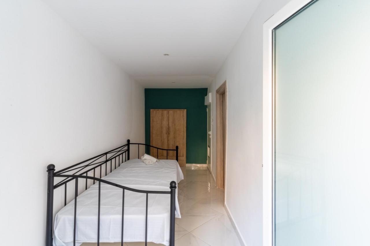 Aiolos Luxury Suite 3 Agios Dimitrios Near Metro Athen Eksteriør bilde