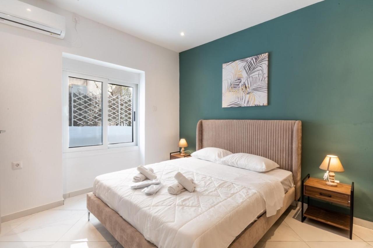 Aiolos Luxury Suite 3 Agios Dimitrios Near Metro Athen Eksteriør bilde