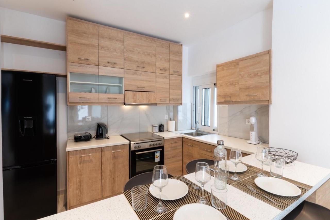 Aiolos Luxury Suite 3 Agios Dimitrios Near Metro Athen Eksteriør bilde